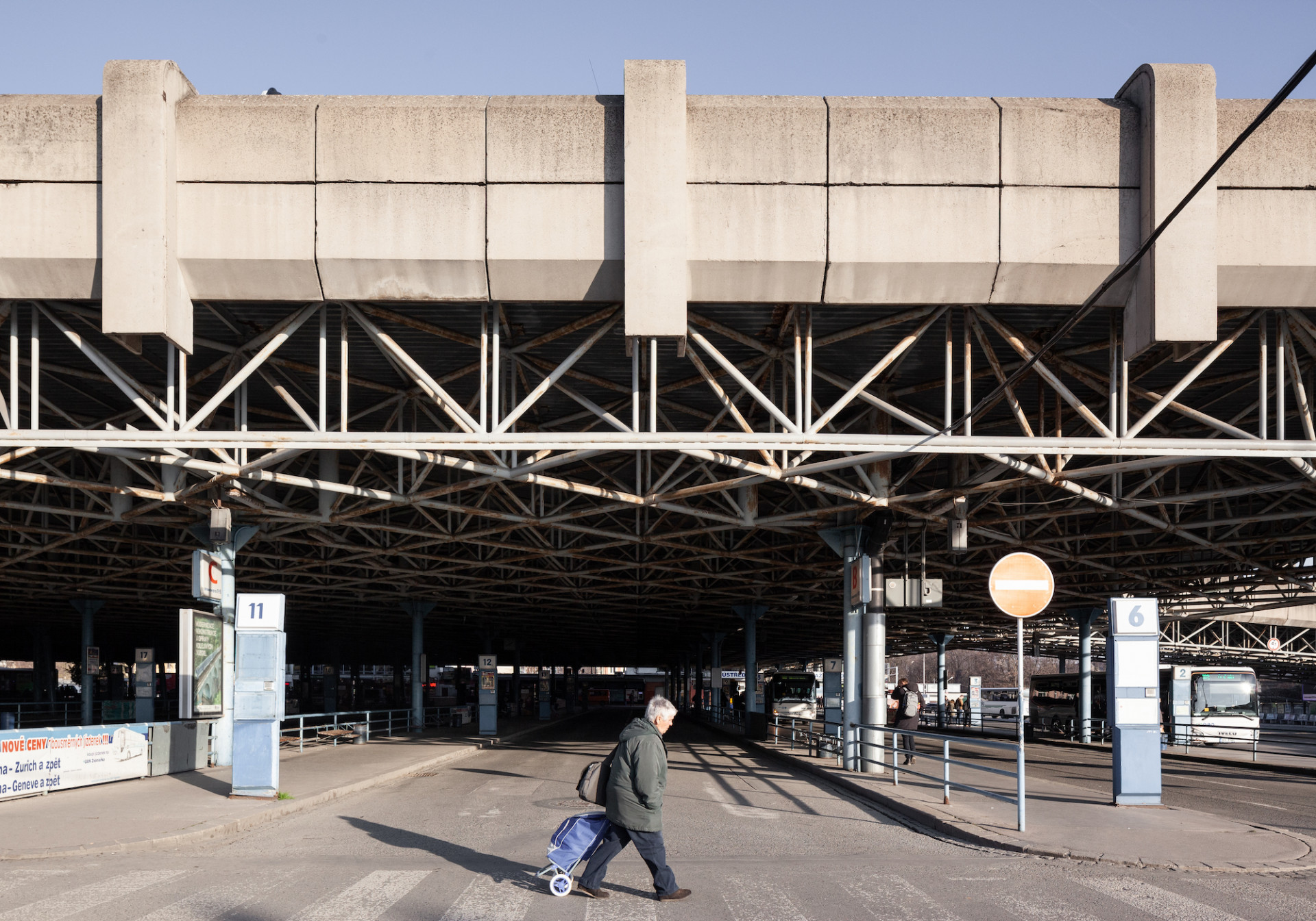 布尔诺兹沃纳尔卡汽车站现代化改造项目丨捷克丨CHYBIK+KRISTOF工作室-24