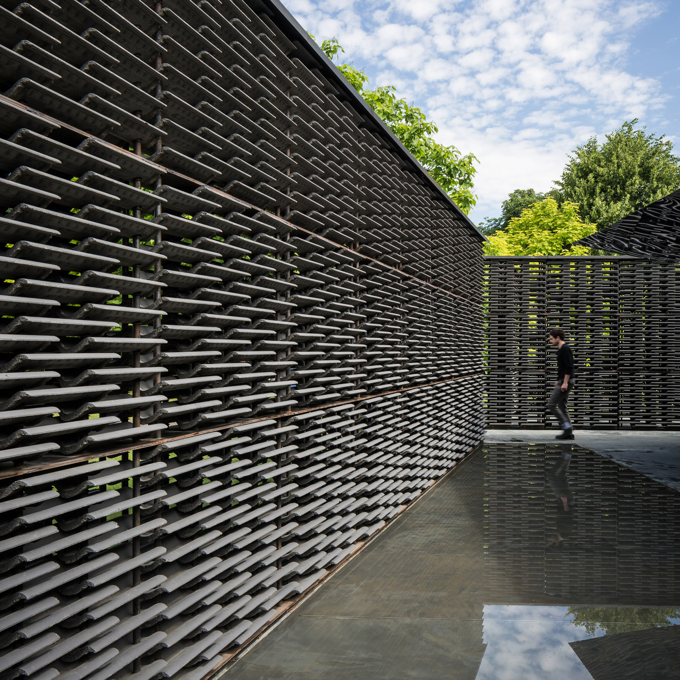 Ten Serpentine Pavilion designs from the last decade-14