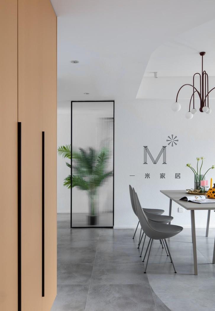 公寓丨【一米家居】新婚儿童摄影师夫妻的色彩之家-12