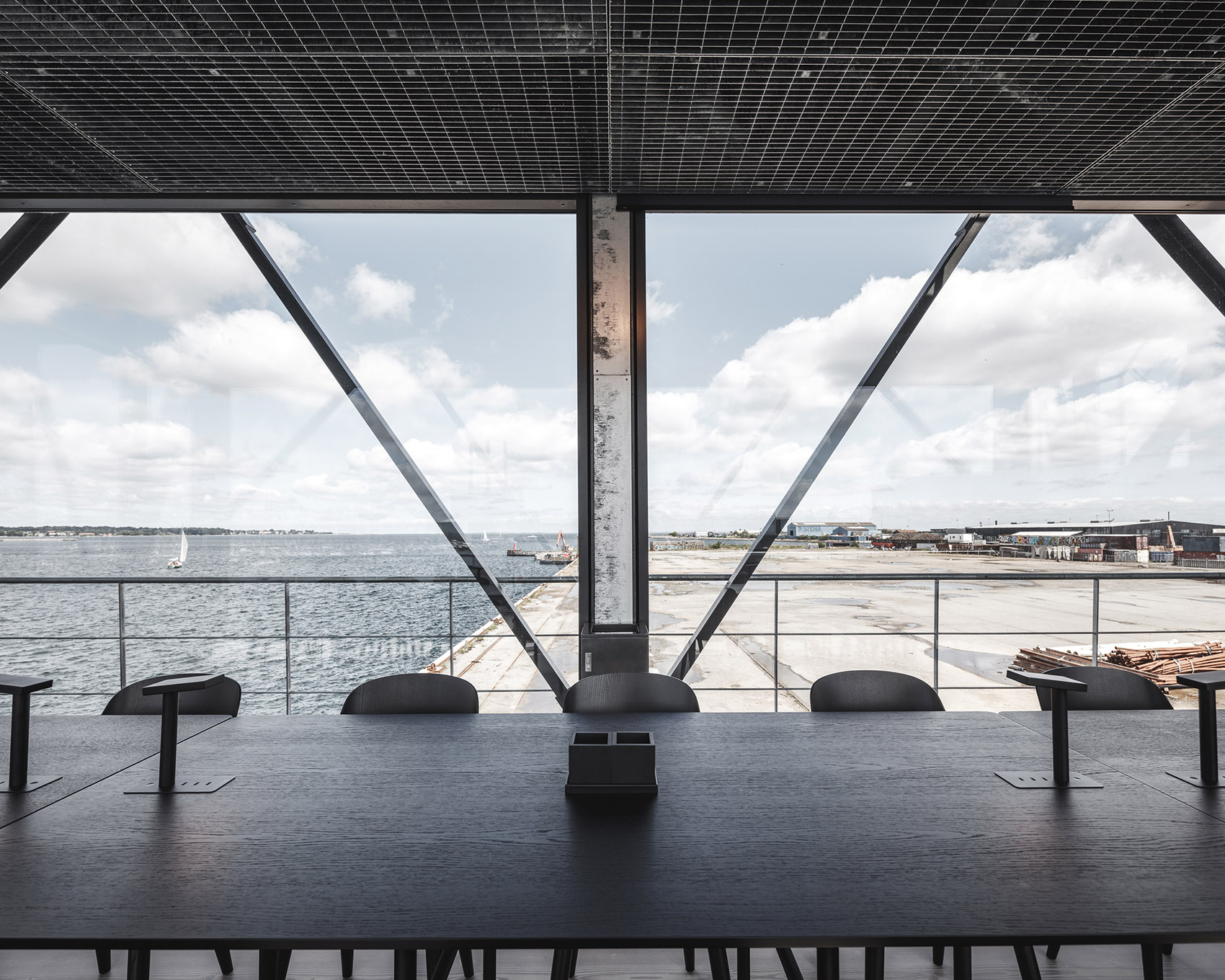 好赞！港口起重机改造为奢侈酒店：THE KRANE，哥本哈根 / Arcgency -44