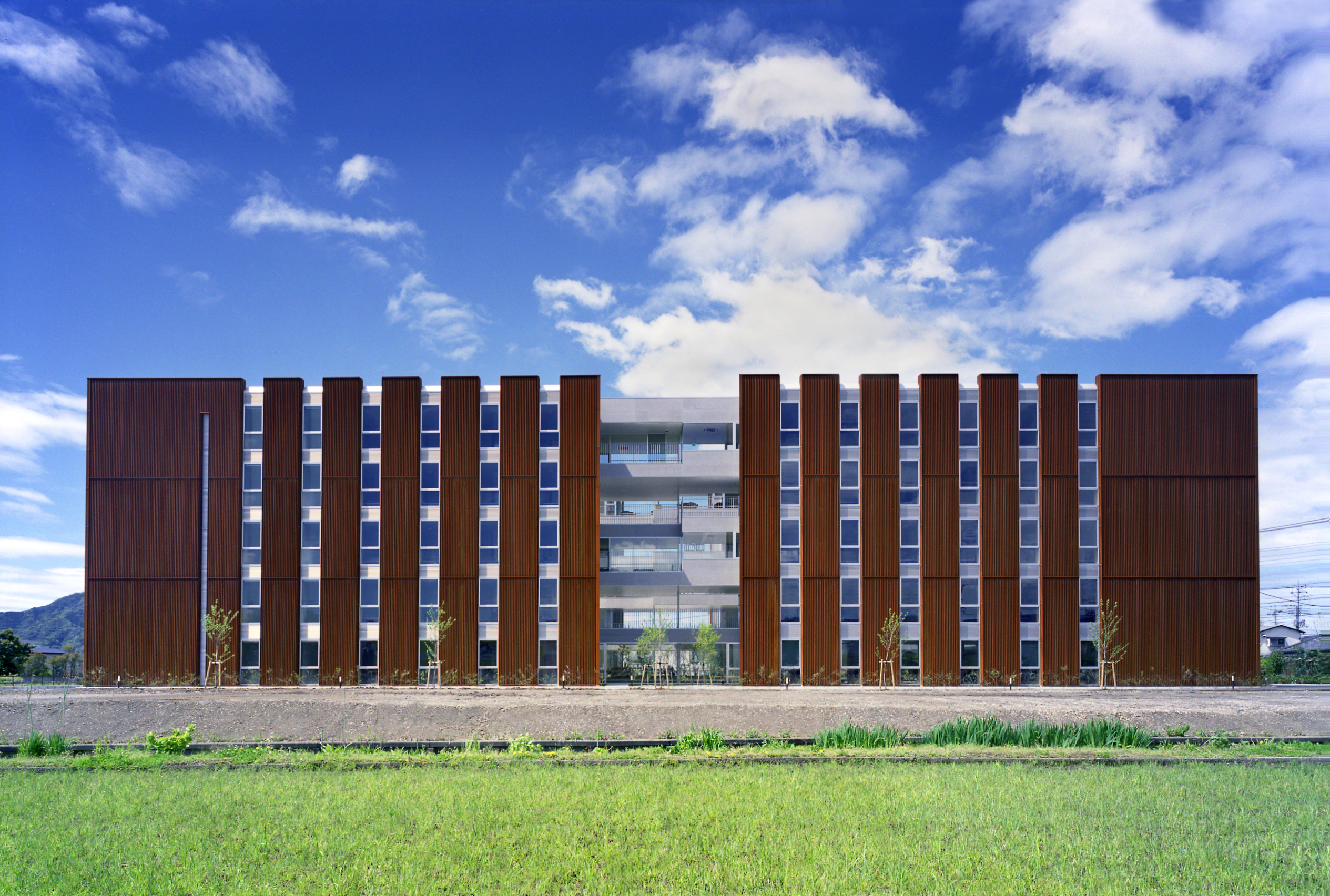 福井山峦间的温馨养老院-15