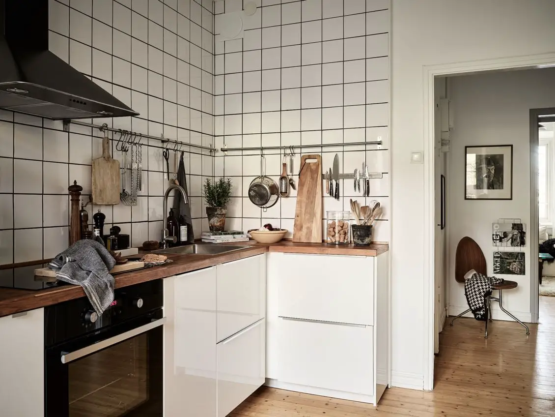 瑞典 35m2 黑白雅致工作室 | 现代而不冷淡的典范-14