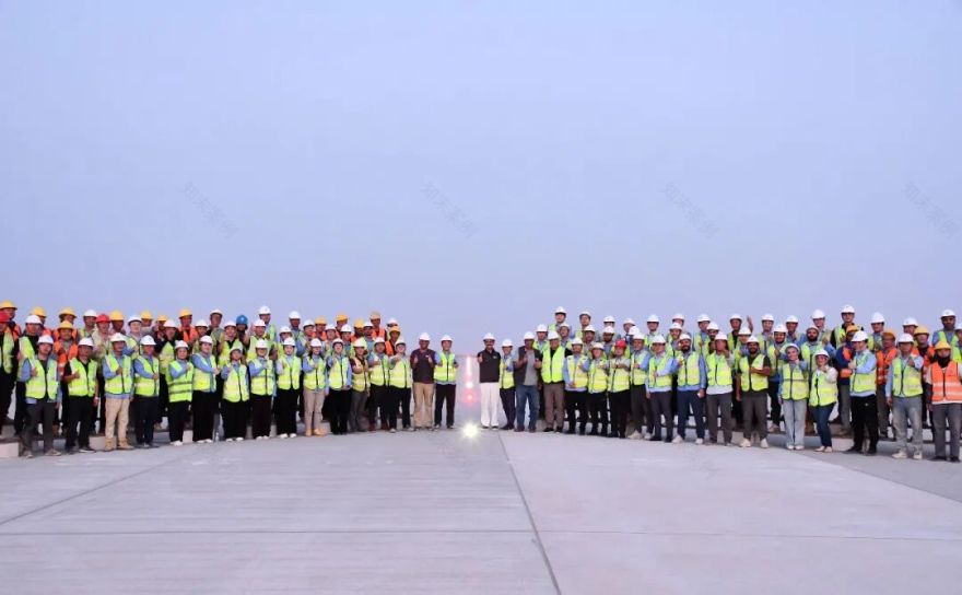 建证高质量发展|伊拉克纳西里耶机场项目助航灯光全线首亮-8