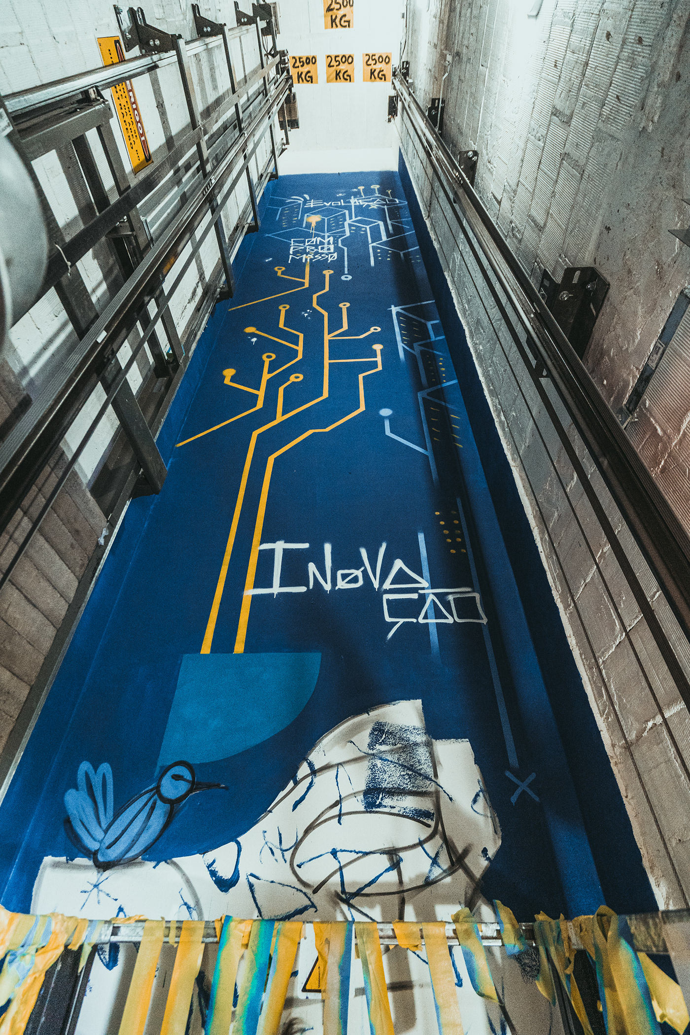 巴西圣玛利亚公寓电梯设计 | 垂直空间的艺术探索-3