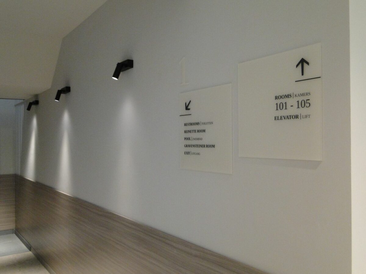 Hof van Stayen Training & Team Building Center - /STUDIOMDA - Wayfinding Design-4