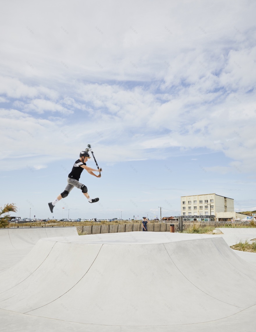 斯特拉普拉日滑板公园丨法国丨Espace Libre-33