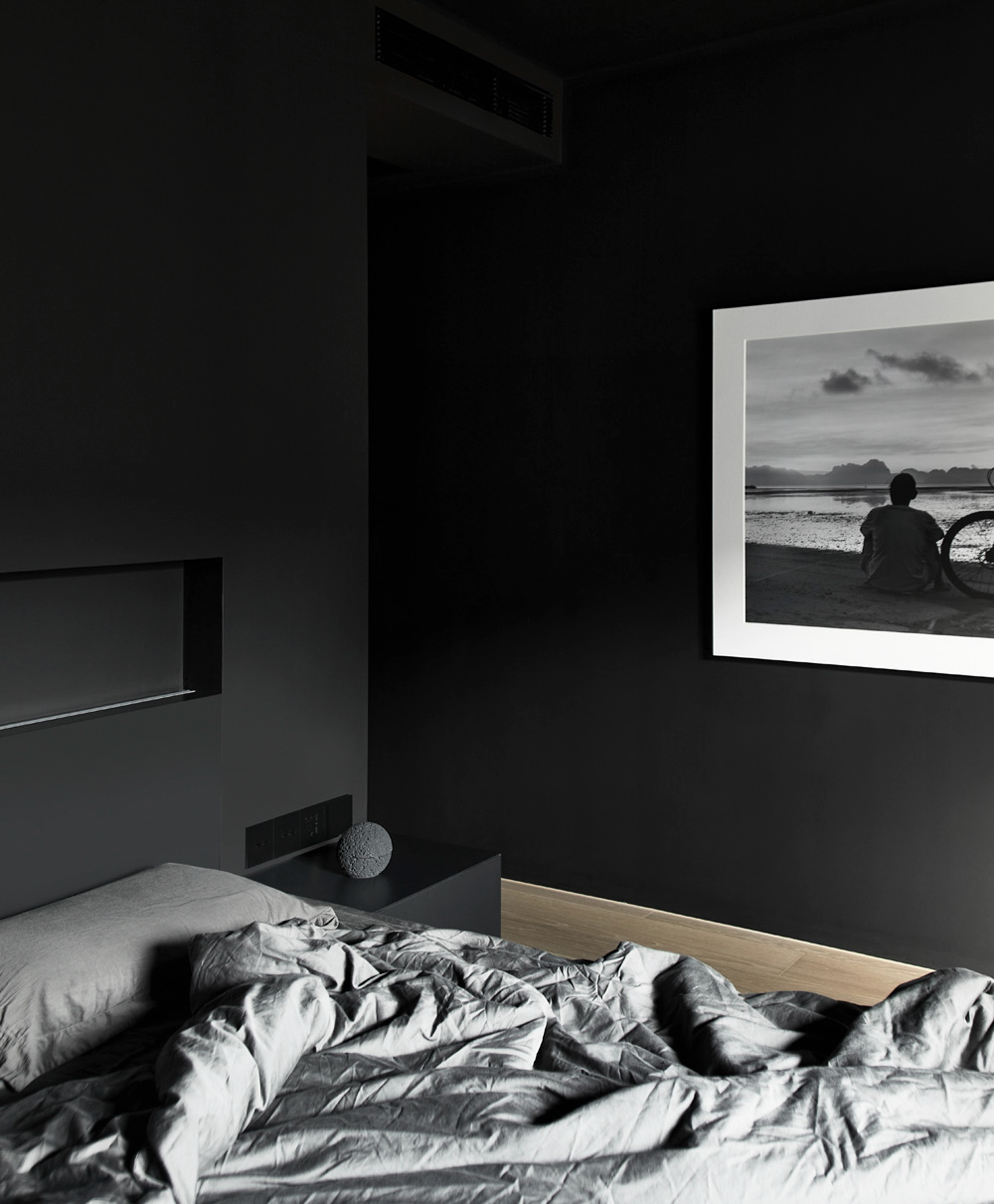 黑色中古风极简公寓-66