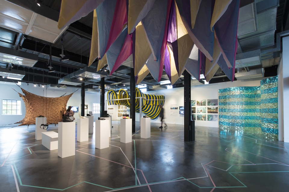 奇幻 NEON | 英国设计事务所探索建筑与艺术的交融-3