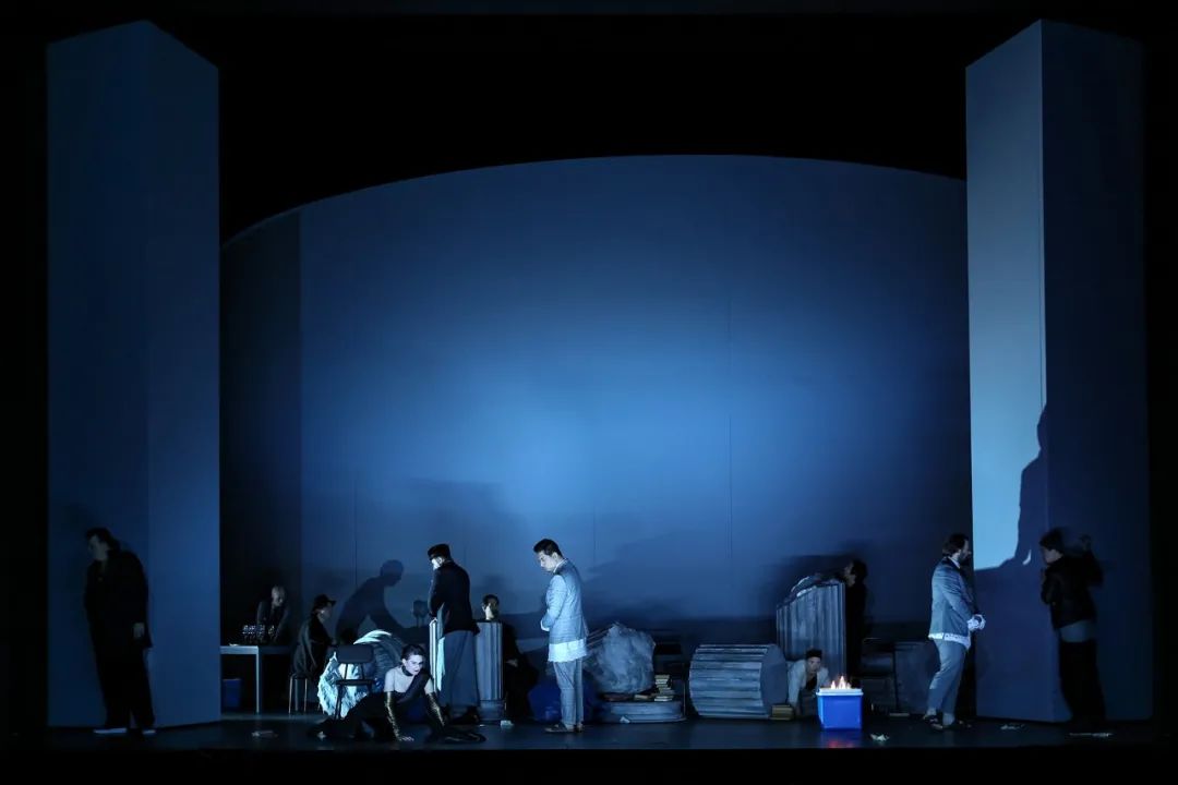 舞台魔法师 | 塞巴斯蒂安·汉纳克的震撼空间美学-50