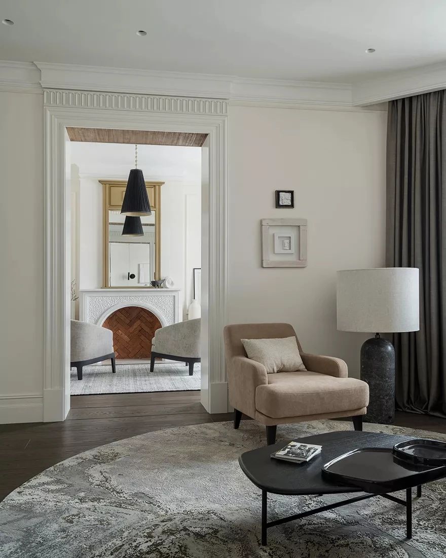 夫妻俩的 147㎡单色空间设计丨Valery Senkina-12