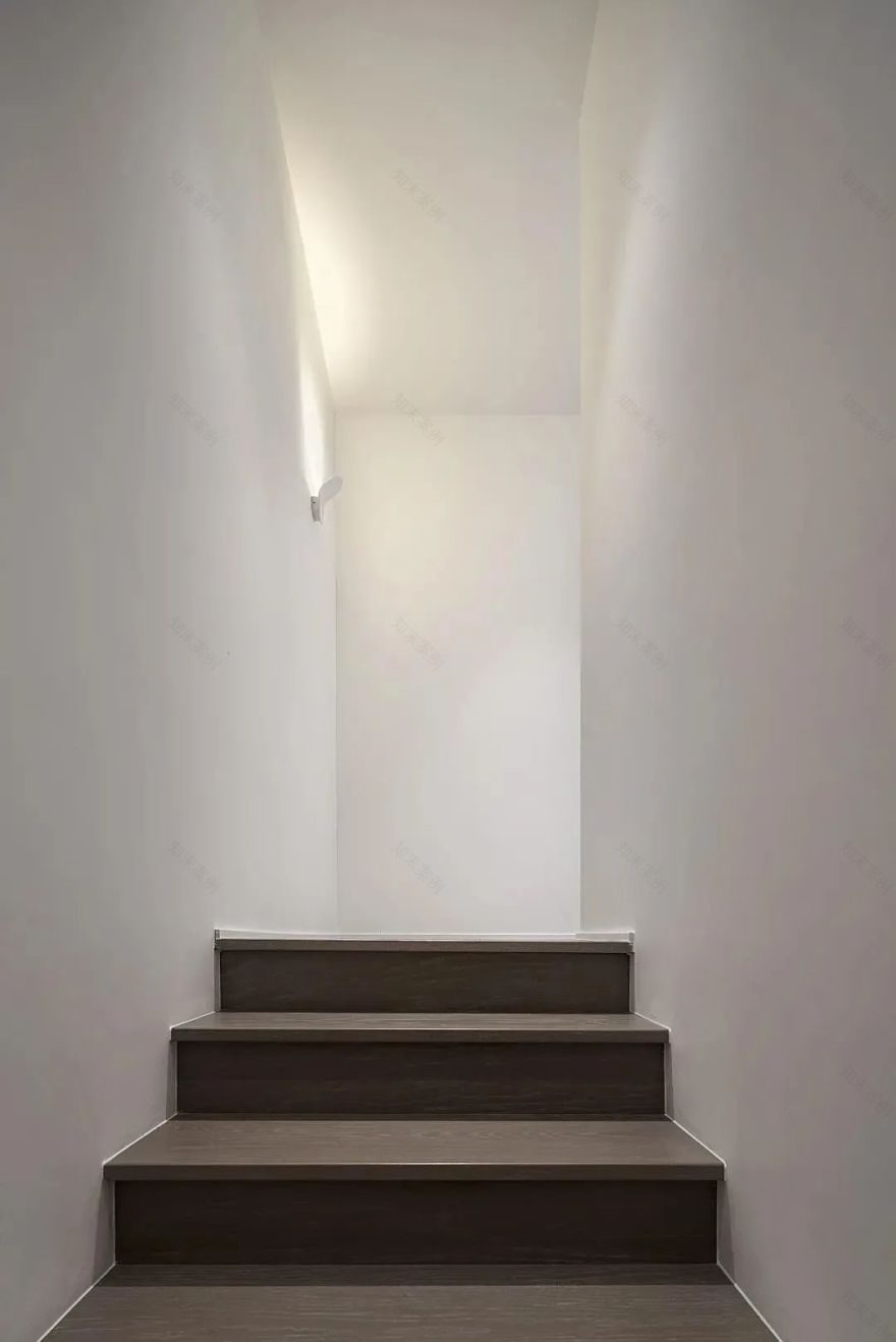 极简复式公寓设计丨林凯平-9