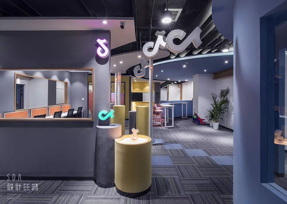 《哈利·波特》魔法空间,今日头条办公室的创新设计-10