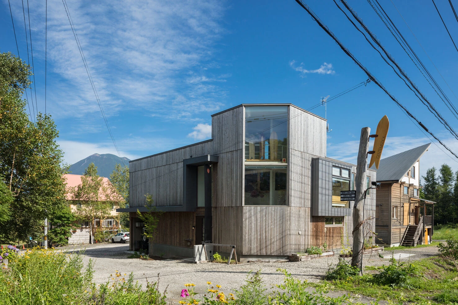 全球雪板迷的聚集地——日本 Gentem Stick Showroom Café & Gallery-11