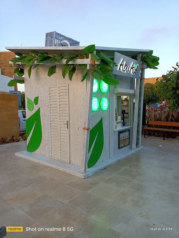 阿布在贝壳摊位上-6