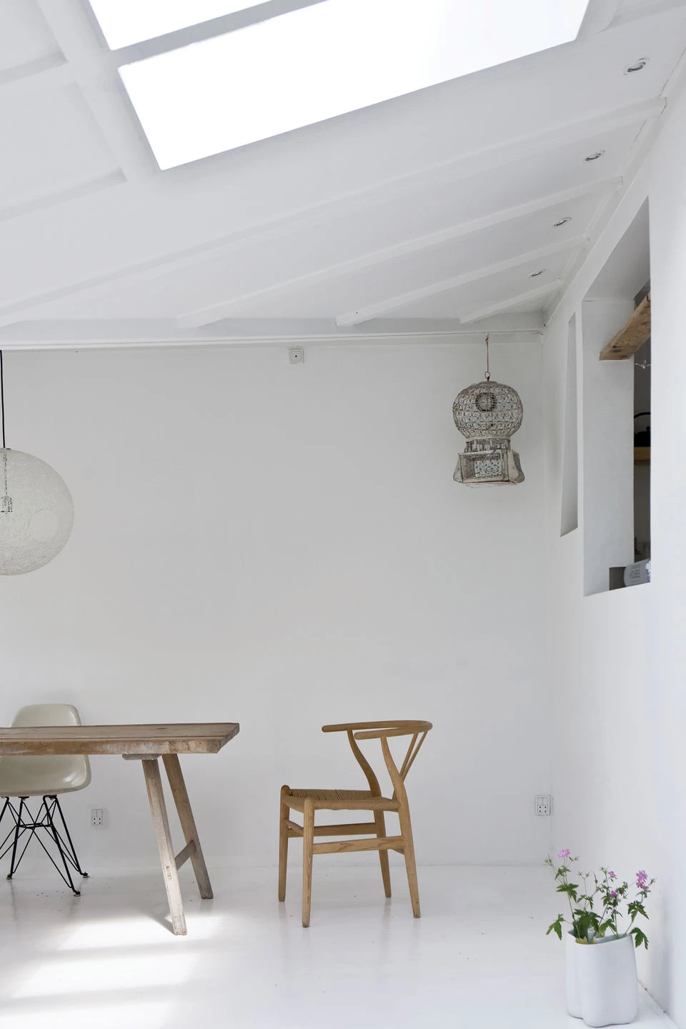 拆墙留柱,百年老宅变宽敞现代住宅-12