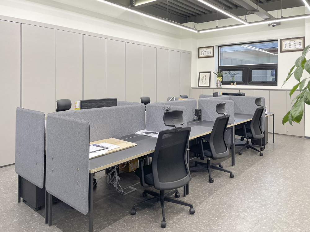 现代高级 85 平办公空间设计-12