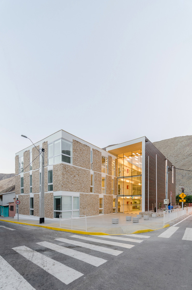 安第斯山脉中的埃斯洛市政厅-54