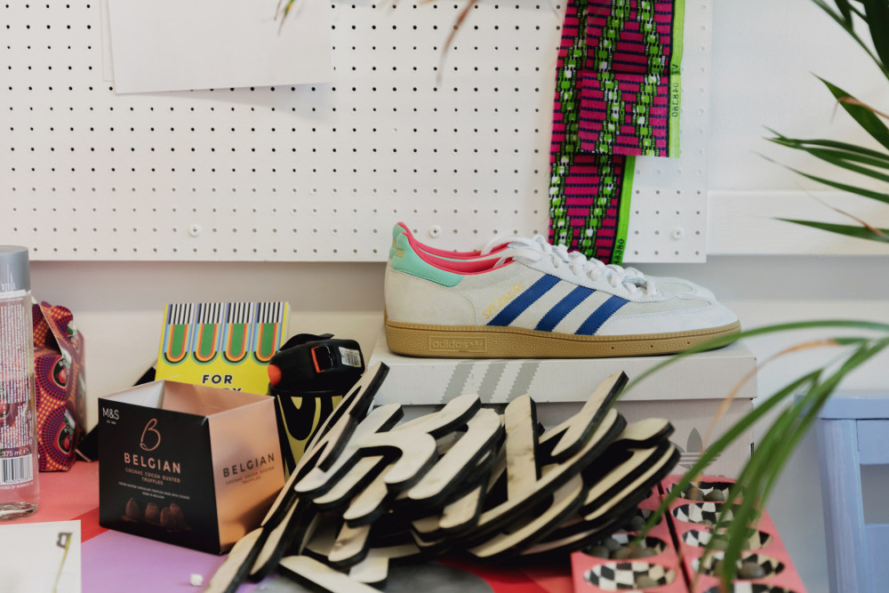 英籍尼日利亚艺术家 Yinka Ilori | 色彩、身份与设计的融合-8