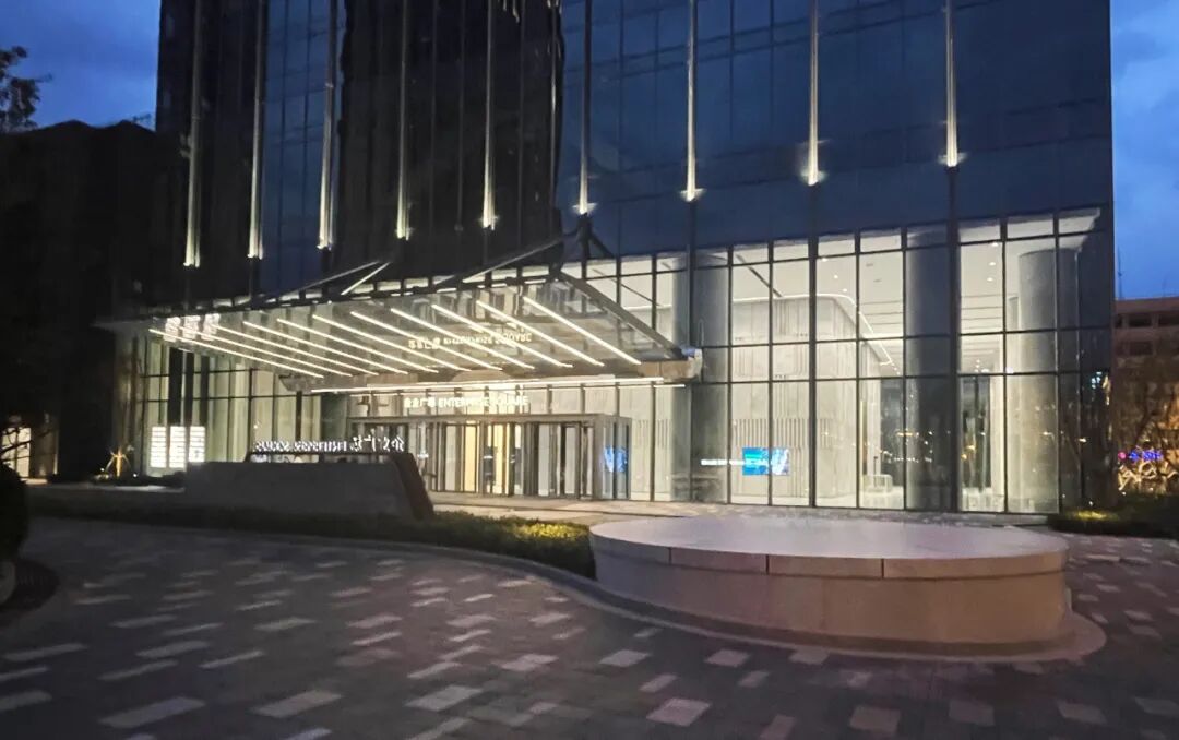 动态|天津嘉里中心二期项目“企业广场”办公楼已竣工-5