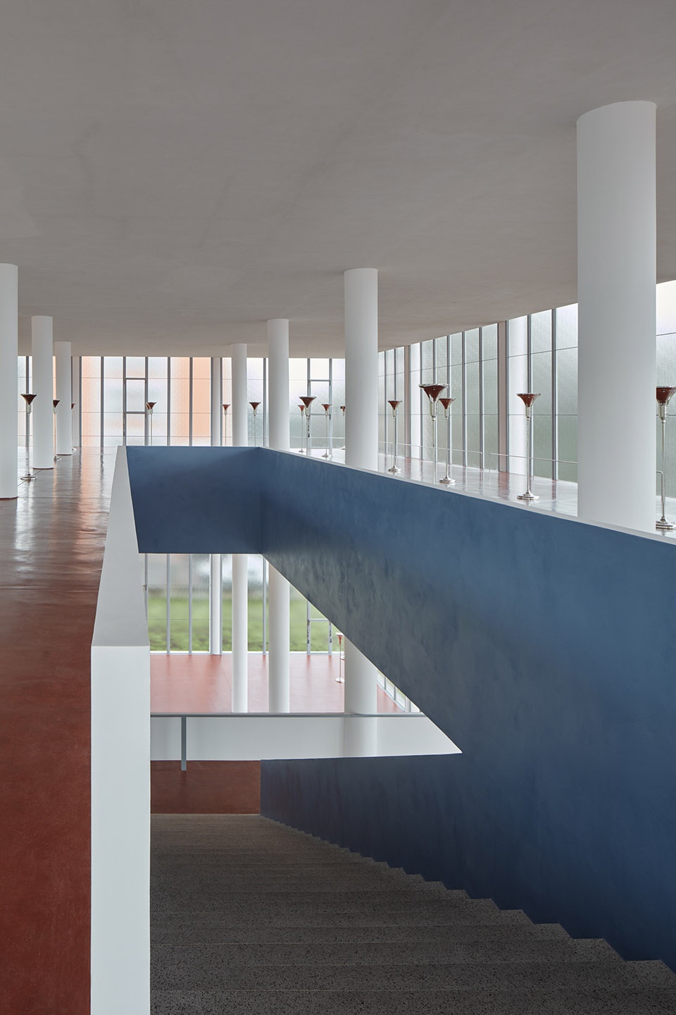 捷克 Tomáš Baťa 纪念馆改造 | 现代简约的神圣空间-31