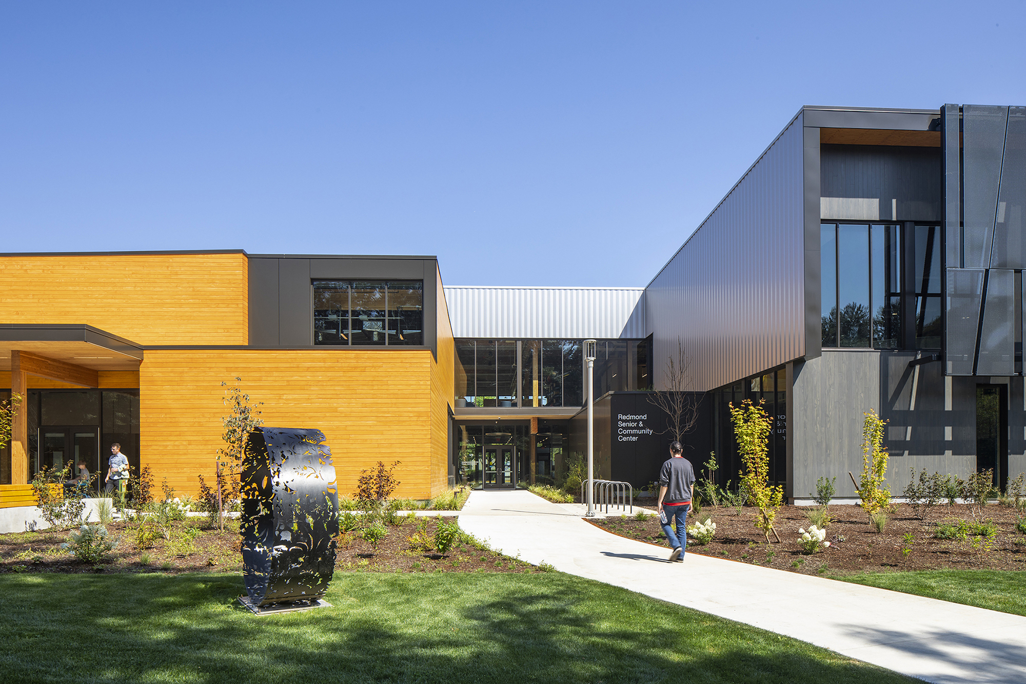 Redmond Senior and Community Center / Johnston Architects-10