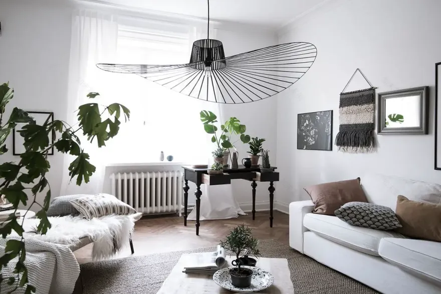 悬浮魅力 | Petite Friture 黑色吊灯设计-3