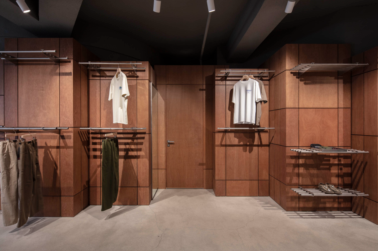 霍龙布尔烈酒馆丨韩国首尔丨DEEF-86