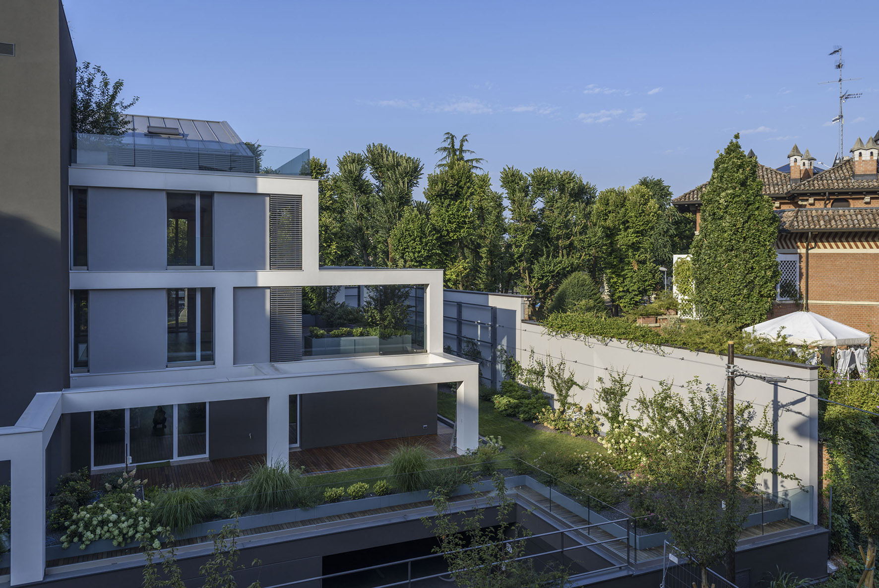 house on the park 2-21