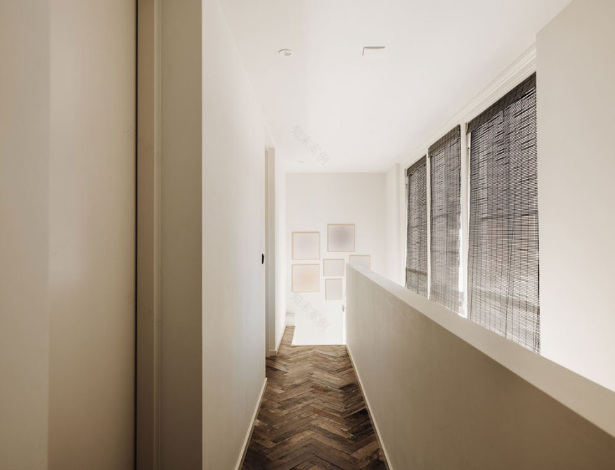 阿姆斯特丹前学校建筑中的时尚阁楼-15