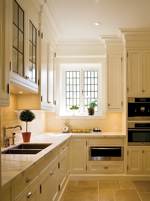 劳伦斯公园都铎式建筑（注：Tudor常见有都铎王朝；都铎式建筑风格等意思，这里结合Lawrence Park推测大概率是指都铎式的风格或建筑类型，比如是某小区内采用了都铎式风格建造的房屋等，如果有更多背景信息可得到更精准结果） 丨CASEY DESIGN | PLANNING GROUP INC.-9