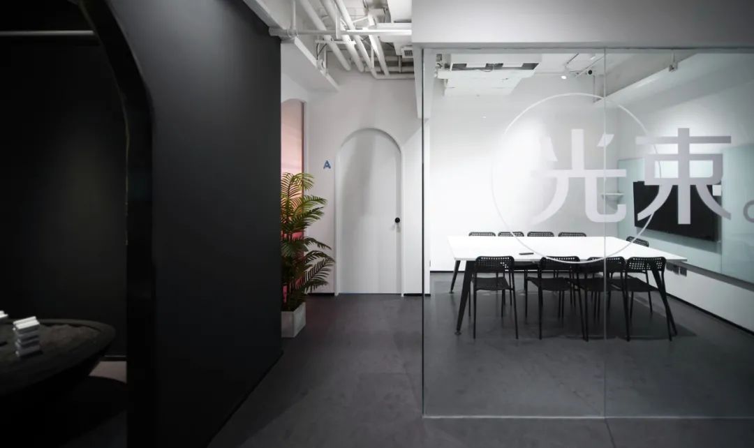 光束艺考 · 银橙空间的艺术探索丨蒙古丨乙仓空间设计-37