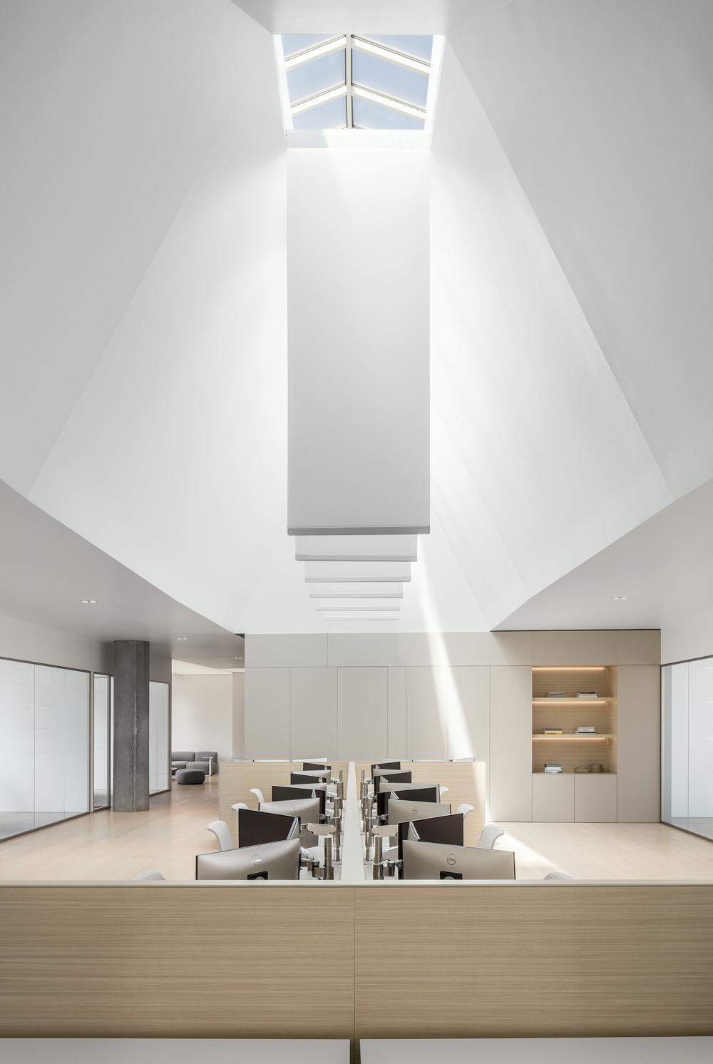 与光共舞的灵性办公空间-0