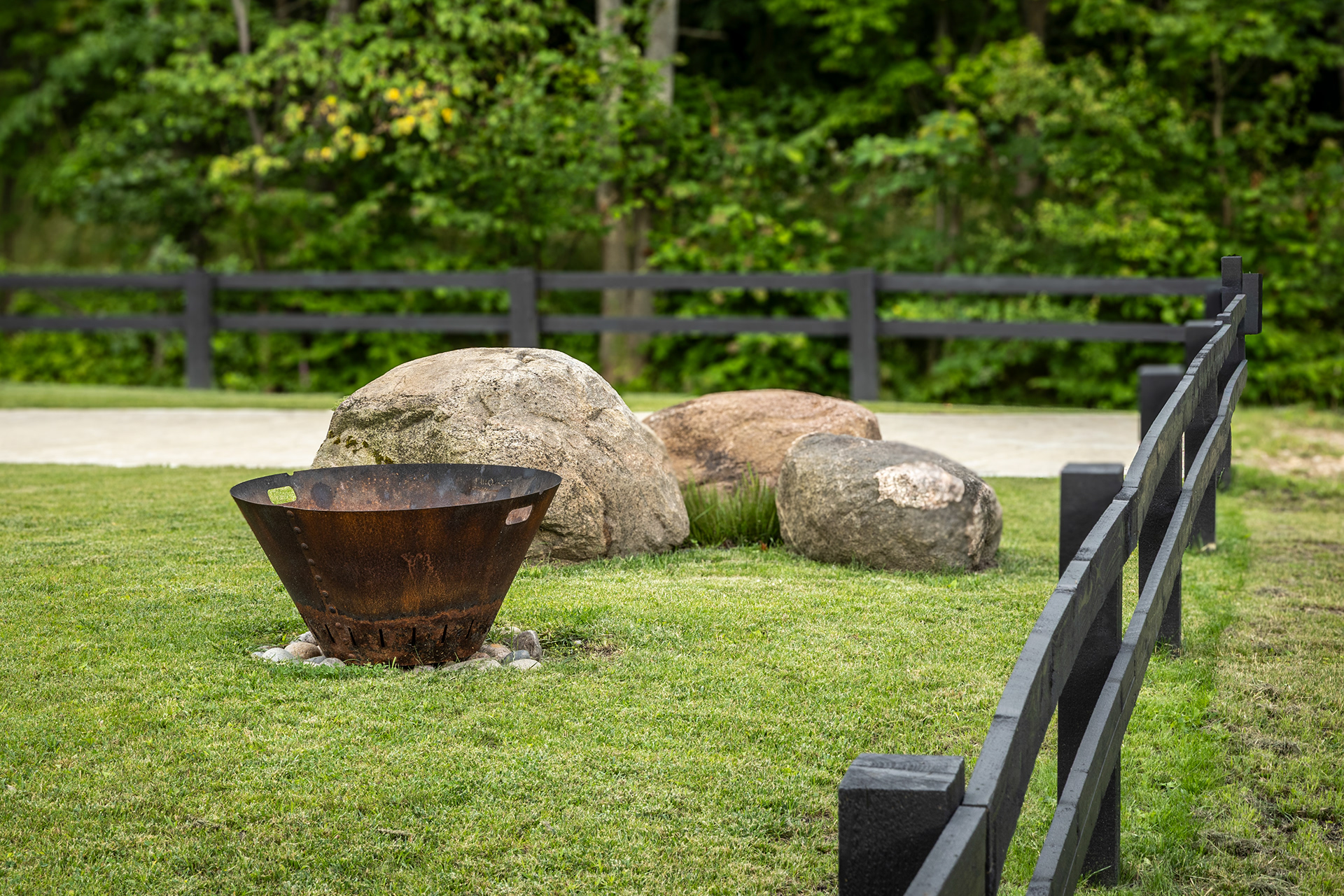 拉脱维亚瓦尔扎斯私人花园设计丨景观建筑师Agnese Purvina-10