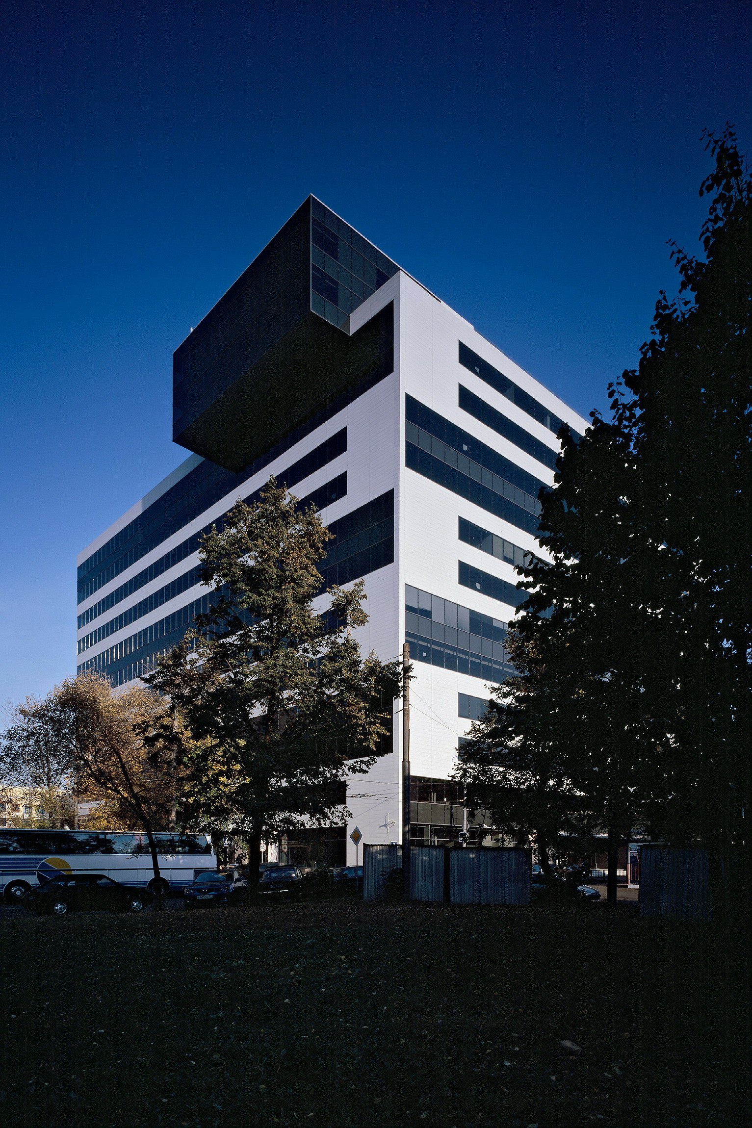 Áèçíåñ-öåíòð «Êàïèòàë Ïëàçà»-2