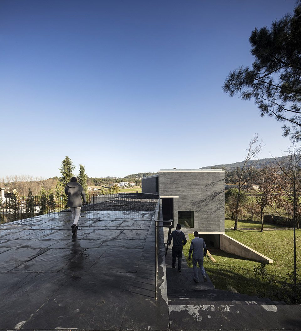 葡萄牙 RPFV 别墅,融入自然与历史的现代住宅设计-22