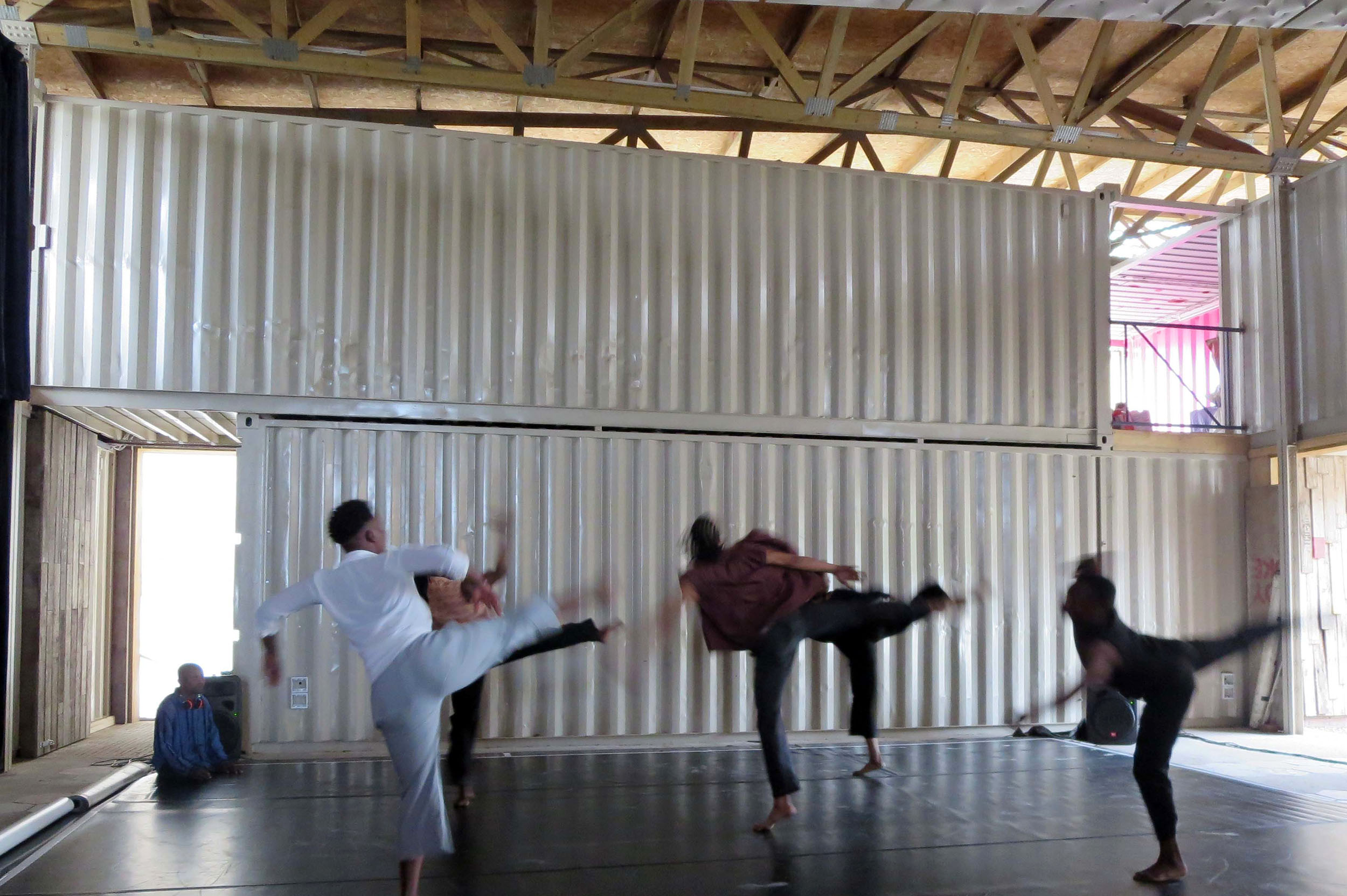 古迦 S‘Thebe 儿童剧院 | 南非开普敦 Langa 社区的创意文化地标-301