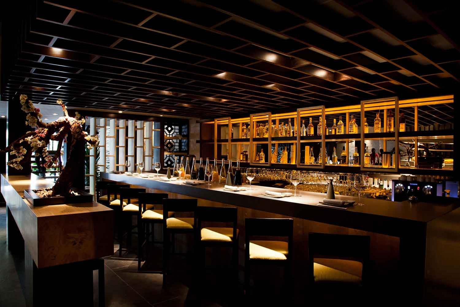 巴西圣保罗日式餐厅 Osaka，自然元素与文化交融的创新设计-9