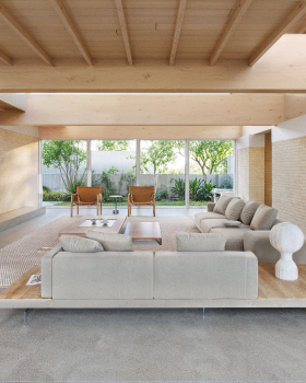 凡世通之家（注：Firestone常见为凡世通，是知名品牌名，这里Firestone Home可能是与该品牌相关的一个场所等，具体含义需结合更详细语境判断） 丨美国洛杉矶