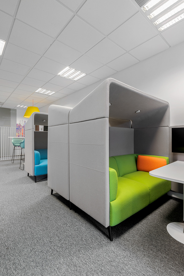 工作区工作室丨罗马尼亚布加勒斯特丨IT Company-4