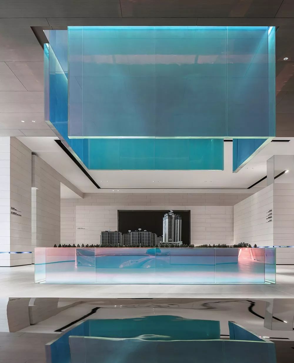 融创·云玺湾体验中心 | 水波荡漾的沉浸式空间设计-20