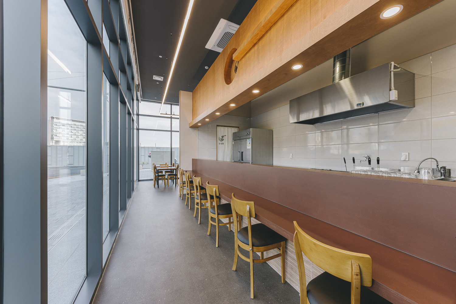 15 坪极简风国面馆设计 展现空间魅力-3