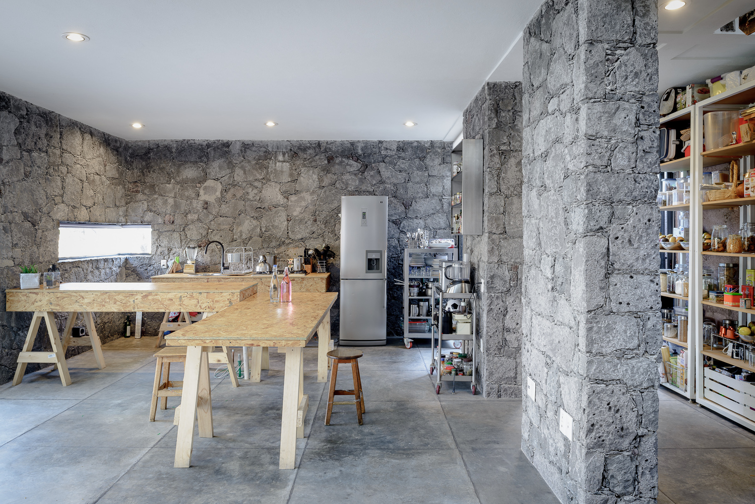 墨西哥百年家族土地上的创意住宅-28