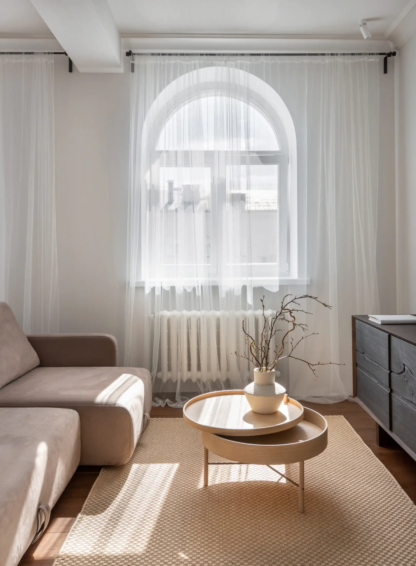 Minsk 市中心 65m2 极简公寓 | 历史与现代的完美结合-6