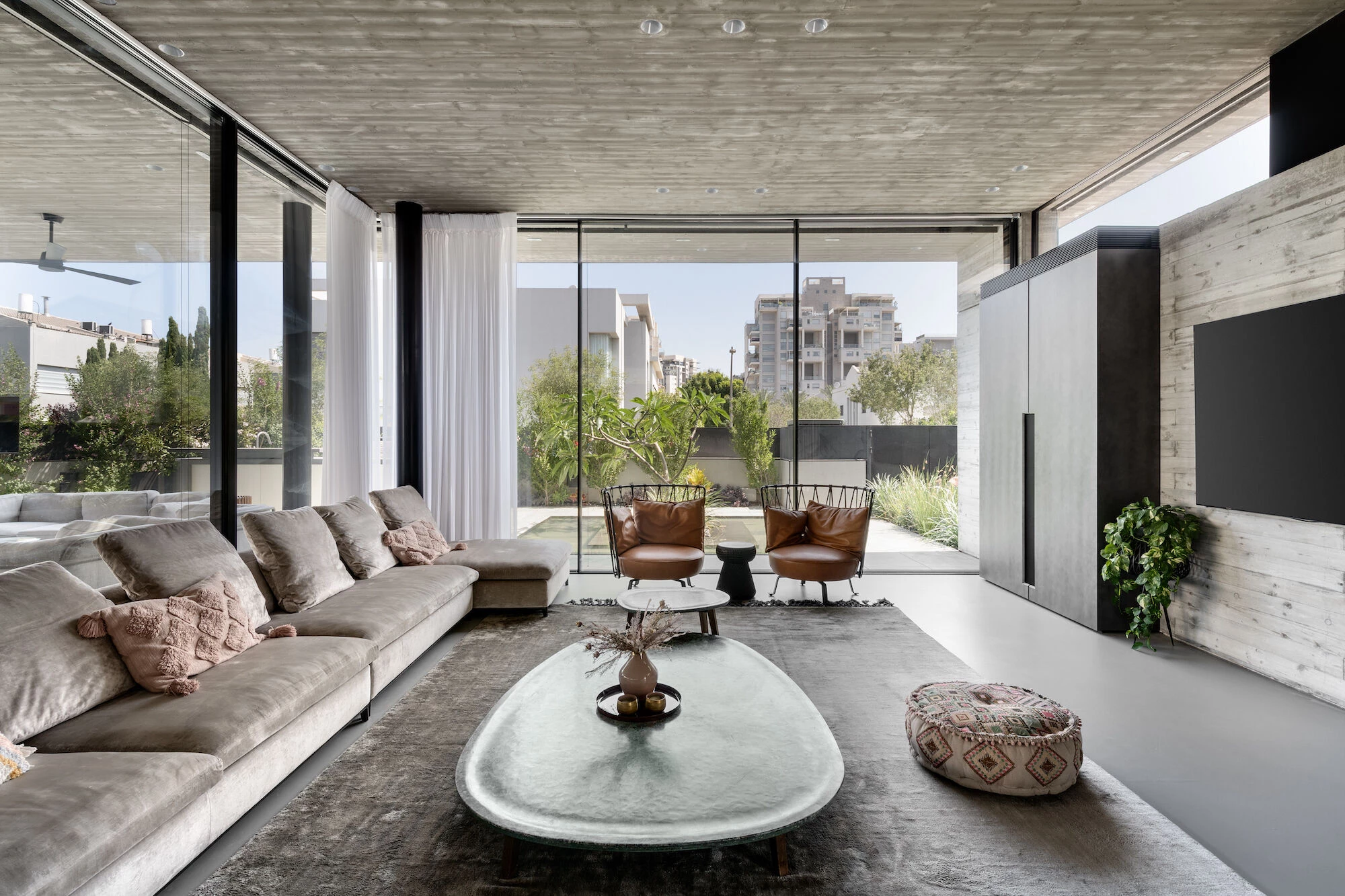 为六孩家庭设计的现代别墅丨以色列丨Israelevitz Architects-16