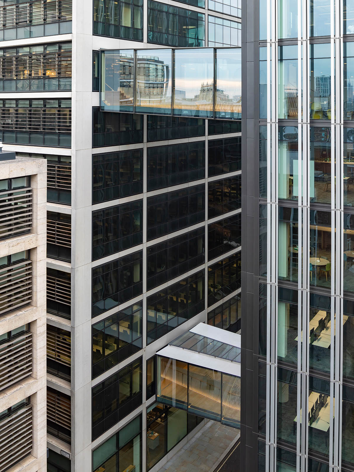 
                    New Street Square Bridges
                -4