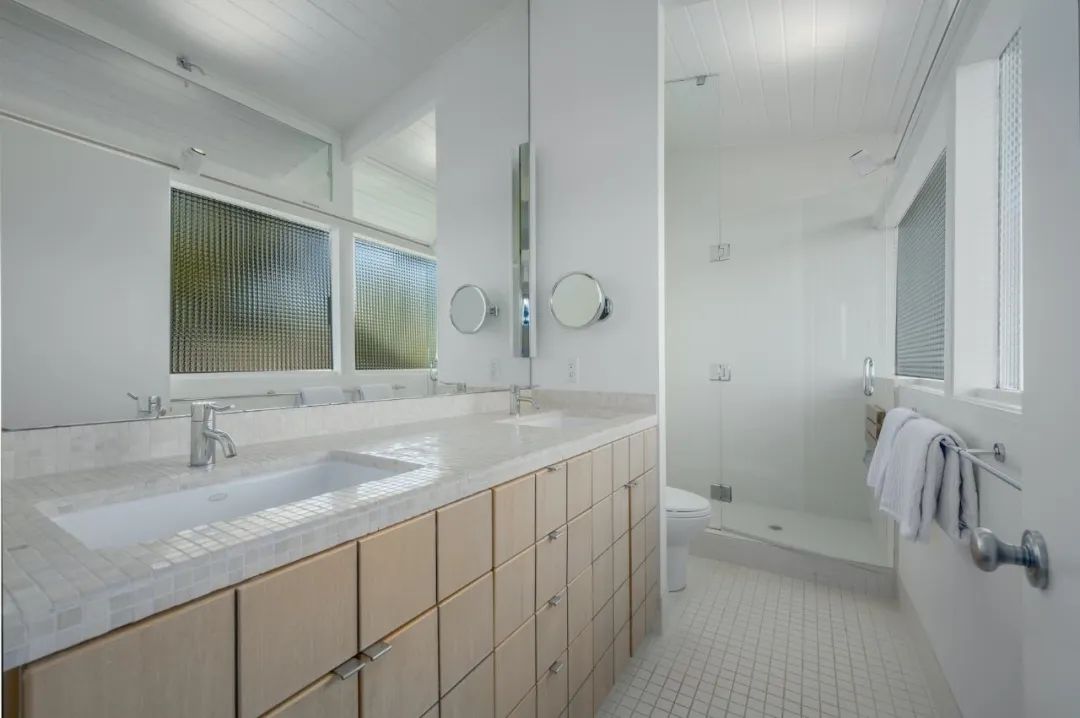 梦幻乡村居所 · 四亩土地上的玻璃钢构建筑丨中国上海丨勾勾手设计网-25