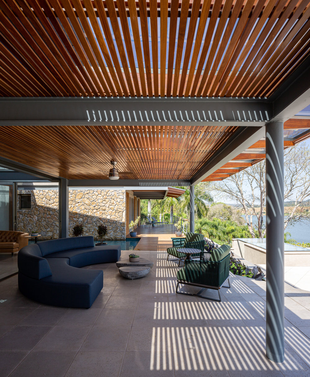 巴西水库旁的全景住宅设计-31