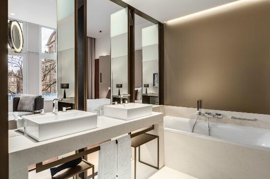 NH Grand Hotel Krasnapolsky 翻新 | 打造精品酒店新典范-11