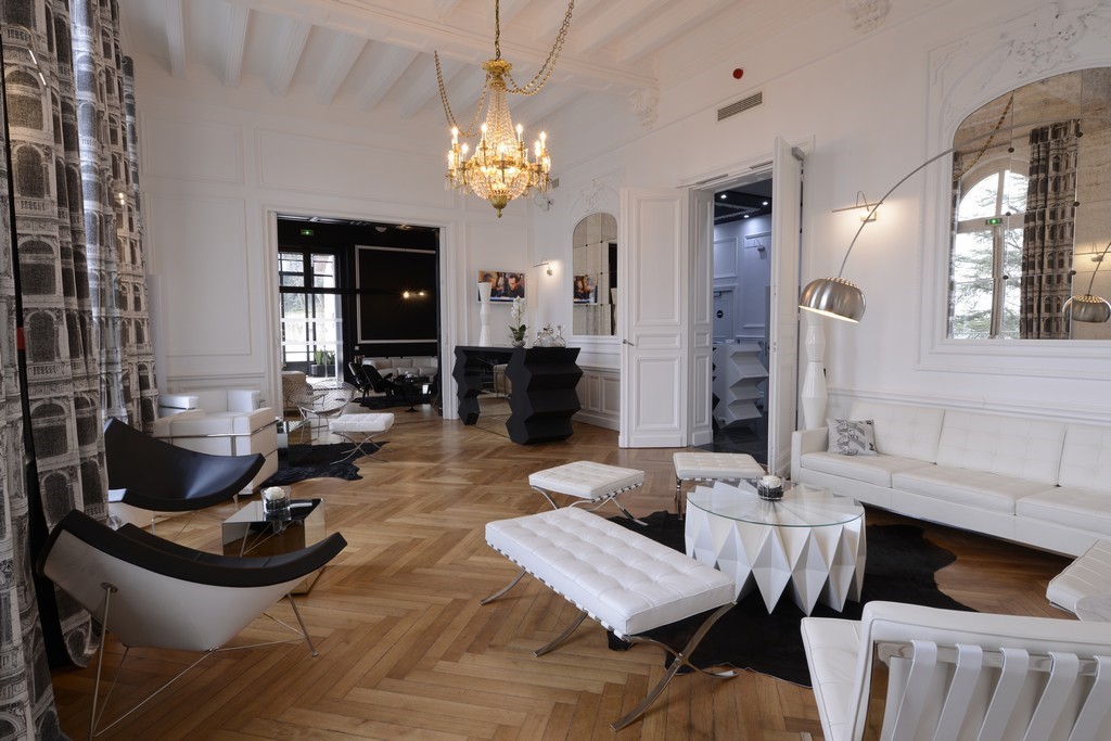 法国 Rochecorbon 四星级艺术酒店,精致 altreforme 产品打造创意空间-10