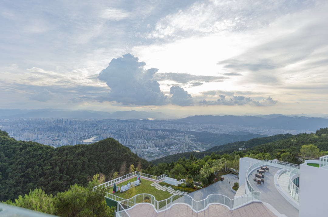 FADI项目|公司设计项目福州城投鼓岭景澜酒店喜获“携程口碑榜—2024设计感酒店榜”殊荣-94